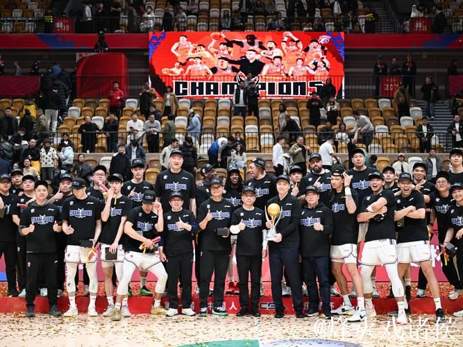 “第二届CBA俱乐部杯呼和浩特赛区赛事正式开幕” “第二届CBA俱乐部杯呼和浩特赛区赛事正式开幕”